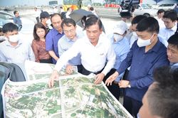 Kiểm tra thực tế toàn tuyến Vành đai 3 (TP Hồ Chí Minh)