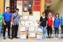 Tặng 109 suất quà hỗ trợ người dân bị ảnh hưởng do mưa lũ tại huyện Chi LăngTin khácVăn hóa soi đường cho quốc dân đíY nghĩa thiết thực từ cuộc thi tìm hiểu về tư tưởng, đạo đức, phong cách Hồ Chí Minh