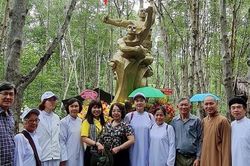 Ban Trị sự Phật giáo quận 1 dâng hương tưởng niệm các anh hùng liệt sĩ Rừng Sác