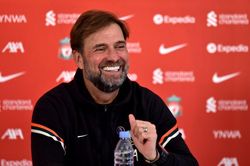 Premier League: Cú nước rút nghẹt thở