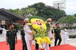 Đưa về an táng 17 hài cốt liệt sỹ hy sinh trên nước bạn Lào