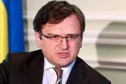 Ngoại trưởng Ukraine bất ngờ chỉ trích NATO