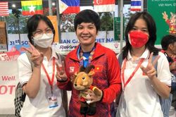 Bất ngờ được tổ chức sinh nhật khi làm TNV ở SEA Games
