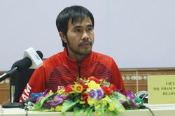HLV Minh Giang: 'Các cầu thủ bị căng cứng khi thi đấu với Thái Lan'