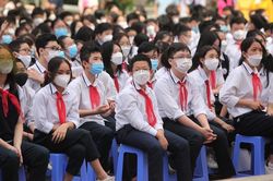 Một bộ phận học sinh phải 'vượt sướng': Gian nan hơn 'vượt khó'
