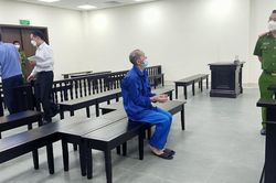 Chém anh trai và chị dâu vì mâu thuẫn đất đai ở Hà Nội