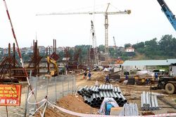 Đẩy nhanh tiến độ xây dựng cầu Vĩnh Phú