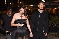 Kendall Jenner và bạn trai đến Italy