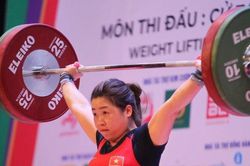 VĐV cử tạ chấn thương vẫn phá kỷ lục SEA Games