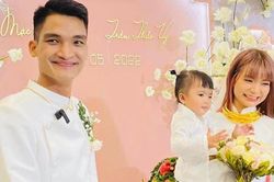 Nhóc tỳ may mắn được dự đám cưới bố mẹ trong Vbiz