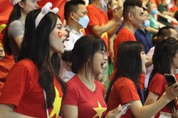CĐV Việt Nam trải qua mọi cung bậc cảm xúc khi U23 Việt Nam thắng Thái Lan