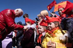Hoạt động kỷ niệm 100 năm thành lập Đội Thiếu niên Tiền phong Lenin tại Nga