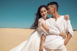 Chuyện tình lãng mạn như cổ tích ngoài đời thật của Khánh Thi - Phan Hiển