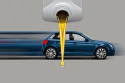 Xe để lâu không chạy có cần thay dầu động cơ?