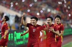 'Hạ đẹp' Thái Lan, U23 Việt Nam bước lên ngôi vương bóng đá SEA Games 22