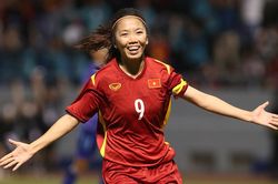 Tiền đạo Huỳnh Như: 'Chị 9 Trà Vinh'