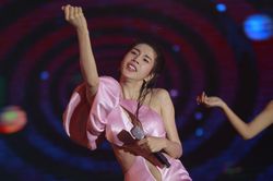 Thủy Tiên thê thảm sau scandal từ thiện