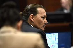 Chuyên gia tâm thần: 'Johnny Depp có hành vi của kẻ bạo lực'