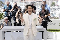 Lee Jung Jae: Từ nam chính 'Squid Game' tới phim đầu tay tại Cannes