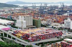 Triển vọng kinh tế ảm đạm phủ bóng lên Diễn đàn kinh tế thế giới 2022