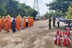 Gia Lai: Huấn luyện nghiệp vụ phòng cháy, chữa cháy cho cán bộ, nhân viên ngành Điện
