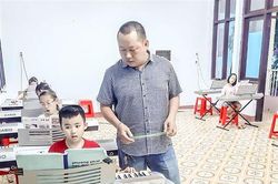 Đừng để con 'cuồng thần tượng'