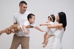 Cô gái Việt báo có bầu, bạn trai phi công mặt không thay đổi: 'Chưa sẵn sàng'