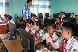 Giải bài toán giáo viên Tin học