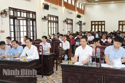 Yên Khánh bàn giải pháp sản xuất vụ mùa