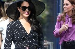 Không kín đáo như chị dâu, Meghan Markle mặc áo blouse cổ điển vẫn phóng khoáng, đáng để học theo!