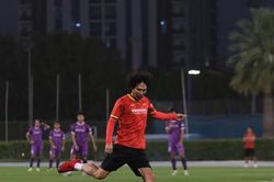 U23 Việt Nam hứng khởi bước vào buổi tập đầu tiên tại UAE