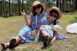 Con gái Mai Phương được bảo mẫu đưa đi du lịch sau thi học kỳ, tiếp nối sứ mệnh chăm sóc thiên thần nhỏ