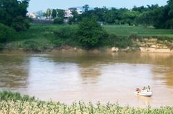 Nữ kế toán nghi tự vẫn ở sông Hiếu