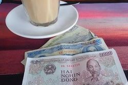 Tâm sự của tài xế công nghệ: 'Chuyến xe 30.000 mà khách trả 100.000. Sống thế mới sang!'