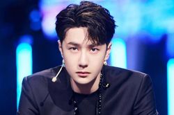 Vương Nhất Bác đóng phim cùng 'ông hoàng phòng vé Trung Quốc'