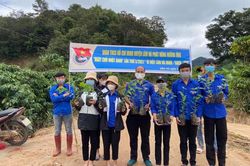 Tuổi trẻ Phú Sơn tích cực tham gia xây dựng nông thôn mới