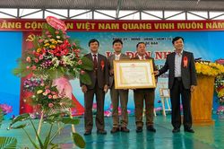 Xã Lộc Bảo đón nhận Bằng công nhận xã đạt chuẩn nông thôn mới