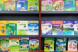 Không phải vì lợi nhuận của 'một ai đó' mà nâng giá sách giáo khoa