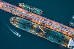 Mỹ bắt giữ tàu chở dầu Iran gắn cờ Nga gần Hy Lạp