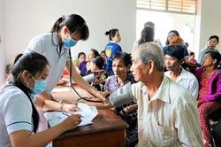 Đề xuất bổ sung đối tượng được khám, chữa bệnh miễn phí