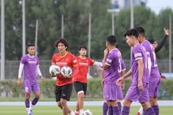 U23 Việt Nam tổng duyệt đấu U23 UAE, thử tài thầy mới