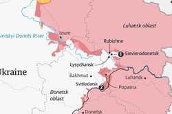 Ukraine nói một vạn quân Nga ở Luhansk, Kherson đóng chặt biên giới