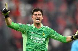 Courtois xứng đáng là thủ môn hay nhất thế giới
