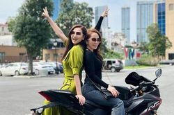 Lã Thanh Huyền- Quỳnh Nga cực ngầu trong hậu trường 'Chồng cũ, vợ cũ, người yêu cũ'