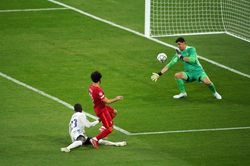 Quay chậm màn trình diễn xuất thần của thủ môn Courtois