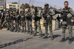 Hàng chục nghìn người Israel tham gia lễ diễu hành cờ tại Jerusalem