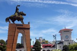 TP.HCM muốn đưa tượng Trần Nguyên Hãn đặt lại trước chợ Bến Thành