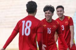 Bóng đá Việt Nam hôm nay: U23 Việt Nam làm quen sân thi đấu chính thức