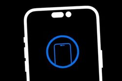 Apple bị lộ thiết kế chính thức iPhone 14 Pro: Có 'chất' như lời đồn?