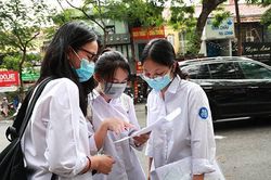 Để làm bài tốt môn tiếng Anh trong kỳ thi tuyển sinh vào lớp 10